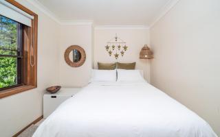 Point Clare - Relax and unwind - Greenery & Birdsongs - Point Clare - 0