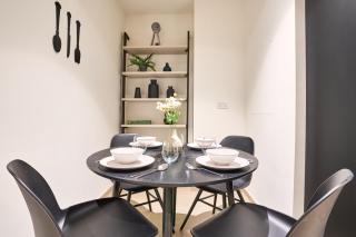 Cosy One-Bedroom Apartment in Mercury Tower by Zaha Hadid - San Julián - 5