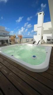 Linda cobertura nos ingleses , três suítes e um bela jacuzzi - Florianópolis - 0