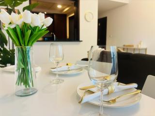 Luxury One Bedroom Apartment with Fountain View opposite Dubai Mall - Dubai - 9