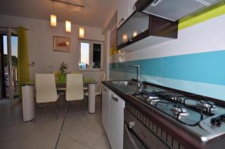 Apartments Njoko - Prvić Šepurine - 7