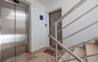 2 Bedroom Cozy Apartment In Makarska - Makarska - 3