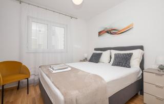 2 Bedroom Cozy Apartment In Makarska - Makarska - 2