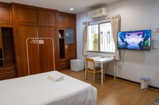 Seven Rabbit House - 1