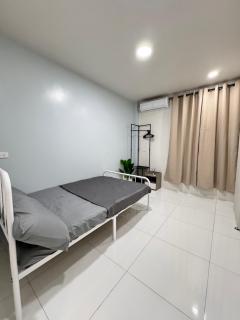KM Suites 2BR Unit Near San Juan LU - San Fernando - 1