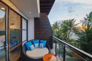 Beach Hotel Dhigurah - 2