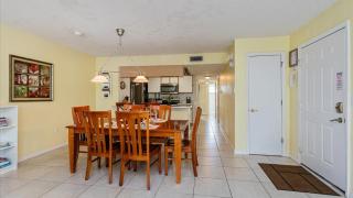 Villas At Island Club Community, Pools, Jacuzzi And More! - 1