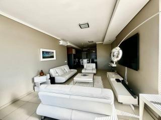 Luxury Two Bed - Crystal Towers - Spectacular Views - Cape Town - 2