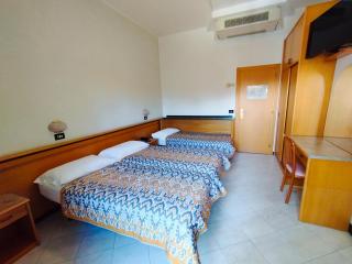 Hotel Excelsior - Cervia - 1