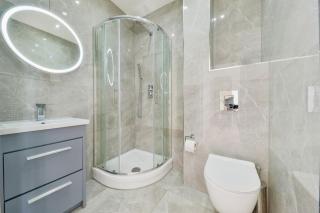 Brand New Luxury Penthouse 2 Bedroom 2 bath - Saint Albans - 1