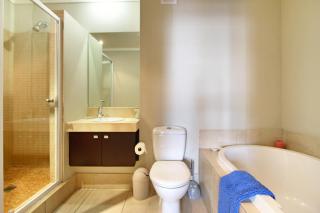 Full power, Central, walk to Restaurants & Waterfront, Pool & AC - Kapstadt - 3