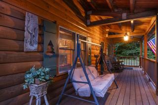 Lakefront Log Cabin on 2 acres - Washington - 3