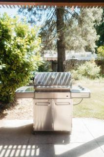 Grass Valley Home with Hot Tub - Grass Valley - 6