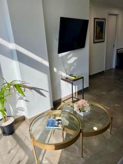 Convenient Comfort in the City - 7