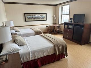 Fenway House Hotel - Fennimore - 4