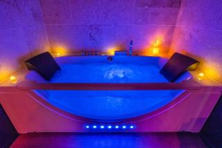 La Jungle Room ~ Balnéo ~ Climatisation - Narbonne - 3