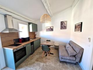 Sadi Carnot - Arles - 1