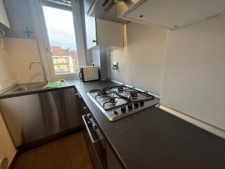 Casa dante vicino metropolitana - Turim - 1