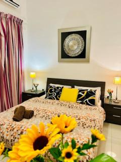 Seaside Spinola APT in St Julians, Queen beds - St Julian's - 0