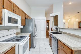 Home with Pool 5 Mi to Neptune Beach in Jacksonville - Jacksonville - 2