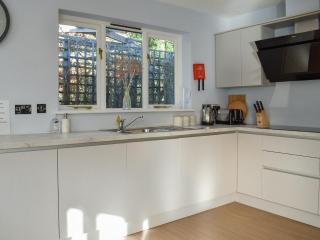 Pines Cottage - 3