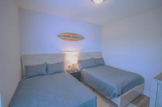Grand Topsail Villa by Sea Scape Properties - North Topsail Beach - 8