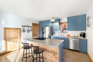 The Coach House - 6