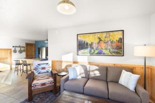 The Coach House - 7