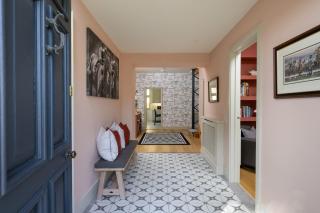 Luxurious Home in Cheltenham Private Parking - 8