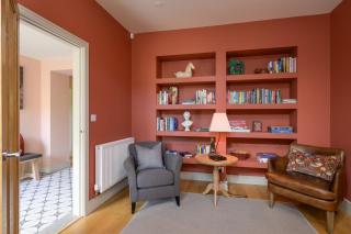 Luxurious Home in Cheltenham Private Parking - - 3