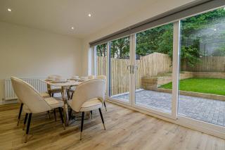 Wyndford Riverside House - 5