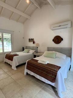 Espectacular Casa en Barrio Privado El Faro, 5 suites independientes - Carmelo - 3