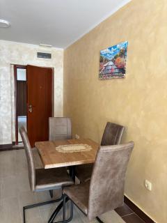 Dale apartment Becici- Paradiso - 1