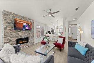 Recently Upgraded House with King Suite, quiet NBHD, Fast Wifi, and Yard - 9