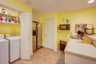 Port Aransas Home Private Pool Less Than 1 Mi to Beach! - 1