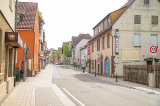 F&F Suites Ilsfeld DG, zentrale Lage, Autobahnnähe & kostenfreie Privatparkplätze - Ilsfeld - 7