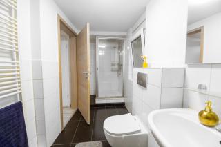 F&F Suites Ilsfeld DG, zentrale Lage, Autobahnnähe & kostenfreie Privatparkplätze - Ilsfeld - 6