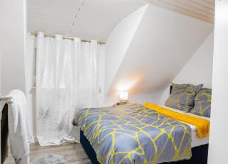 F&F Suites Ilsfeld DG, zentrale Lage, Autobahnnähe & kostenfreie Privatparkplätze - Ilsfeld - 2