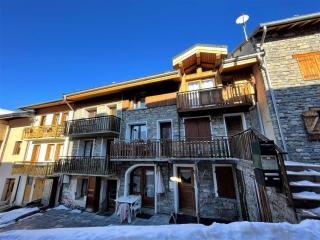 Charmante maison de village rénovée 4 pièces, 3 niveaux, 80m², 6 pers, à St Marcel, proche pistes ski. - FR-1-452-381 - Saint-Marcel - 8