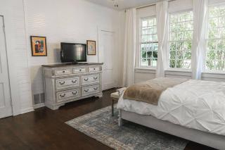 Historic Park Place Retreat - 3 Bdrm on the Park! - Columbus - 1