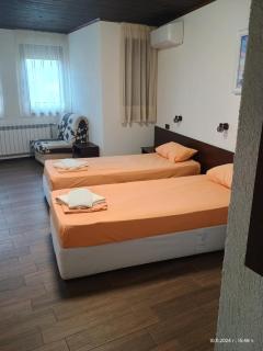 Къща за гости Билдникс - 6