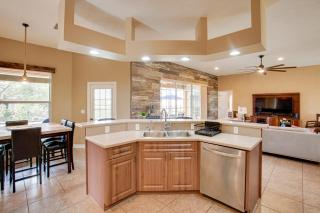 9 Mi to Downtown Fort Myers Home with Lanai and Grill - Cape Coral - 2