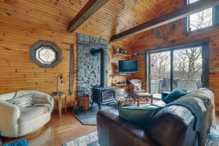 Deck and Forest Views Secluded Cresco Cabin! - Cresco - 8