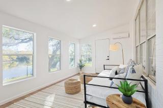 Luxurious 6BR 3BA Villa with Hot Tub - Sherman - 8