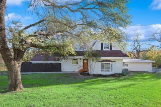 Luxurious 6BR 3BA Villa with Hot Tub - 4