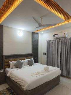 MaNaVa Luxury Service Apartment - Chikmagalūr - 4