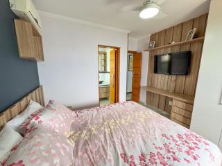 Apt Pé na Areia com Espaço Gourmet na Varanda - Caraguatatuba - 1