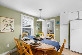 Alpine Coast Cottage - Meredith Lodging - 4