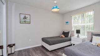 Villas At Island Club Community, Pools, Jacuzzi And More! - Kissimmee - 3
