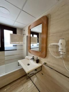 El Torcal Residences with Free Parking - Málaga - 6